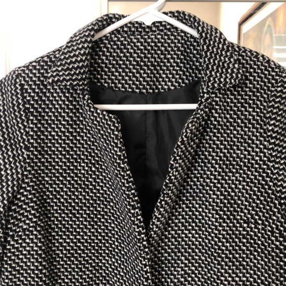 Coat - Picture 3 of 7